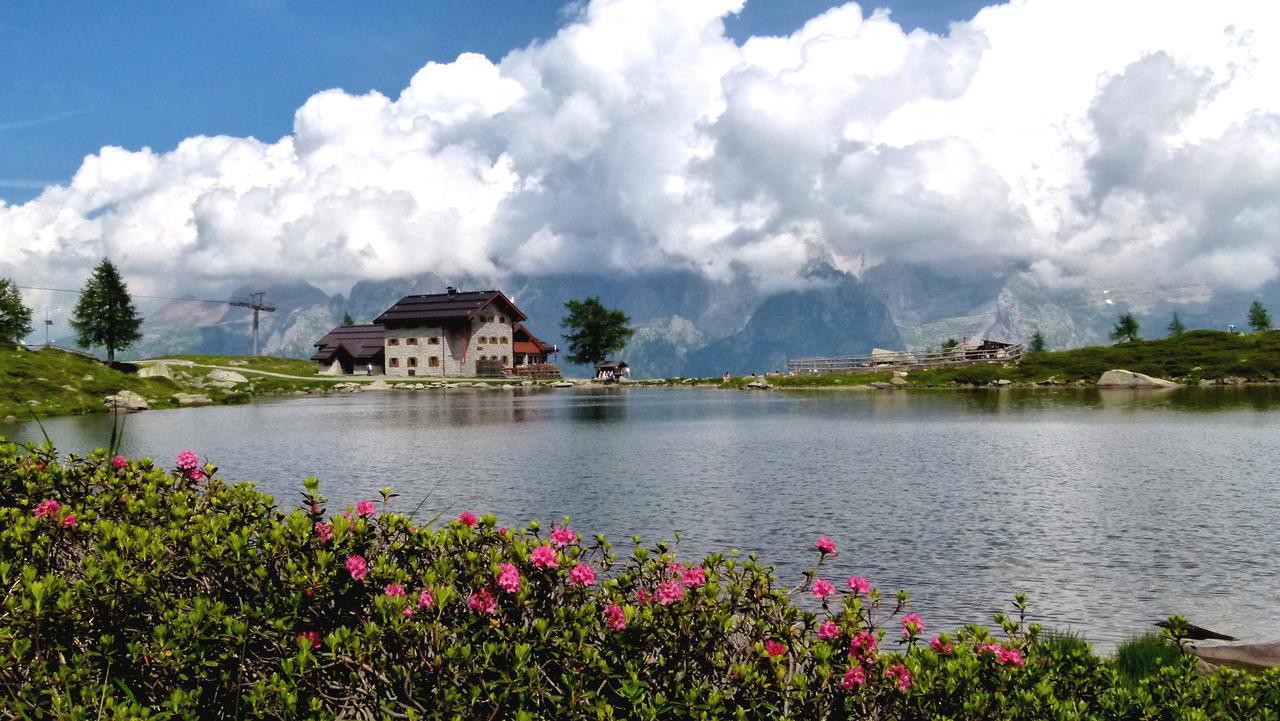 Hotel Rifugio Viviani Pradalago Madonna Esterno foto